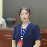 凝眸